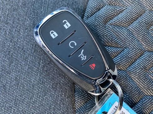 Used 2024 Chevrolet Equinox LT w/ LPO, Floor Liner Package image 23