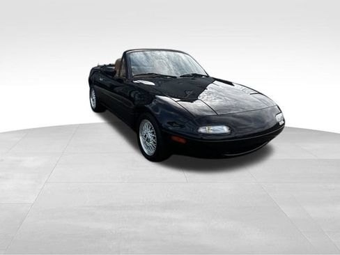 Used 1992 MAZDA MX-5 Miata RWD image 4