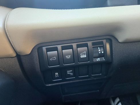 Used 2020 Subaru Ascent Limited AWD/4WD image 25