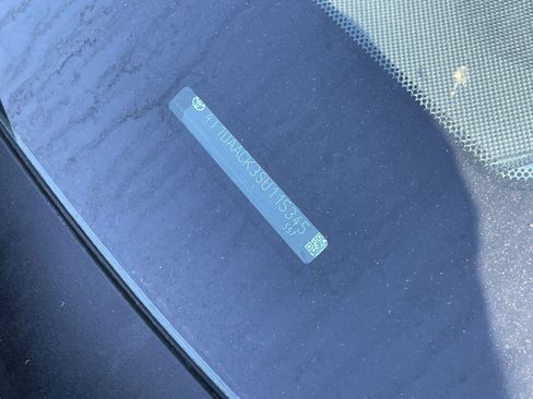 Used 2025 Toyota Camry LE image 29