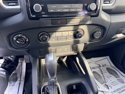 Used 2022 Nissan Frontier SV image 20