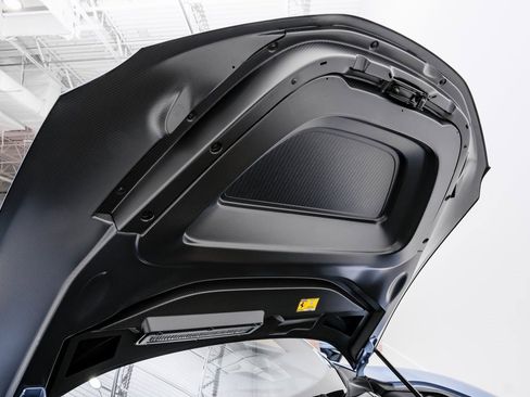 Used 2022 Ferrari SF90 Spider image 62