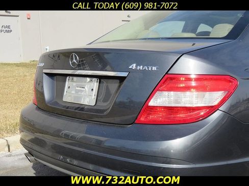 Used 2011 Mercedes-Benz C 300 C 300 Sport 4MATIC AWD 4dr Sed image 8