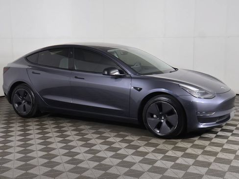 Used 2021 Tesla Model 3 Standard Range Plus RWD image 15