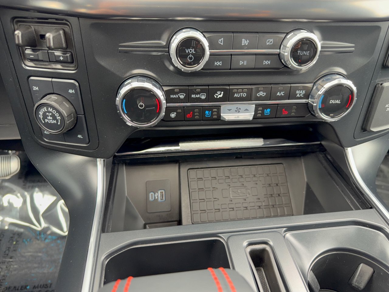 Used 2024 Ford F150 Raptor AWD/4WD image 22