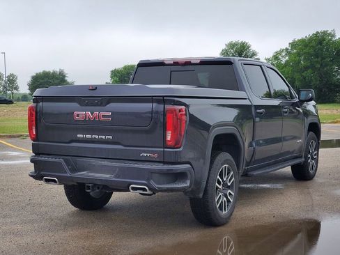 Used 2025 GMC Sierra 1500 AT4 w/ AT4 Premium Package AWD/4WD image 6