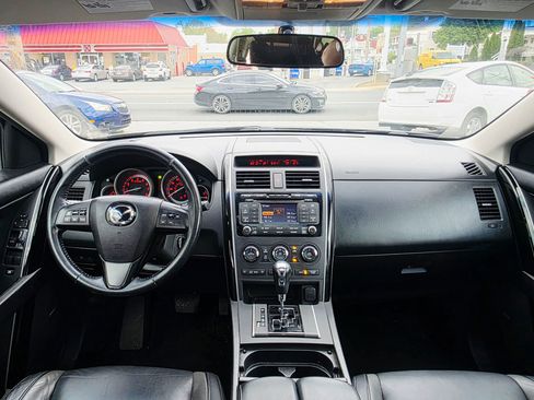 Used 2012 MAZDA CX-9 Touring w/ Moonroof & Bose Audio Pkg AWD/4WD image 17
