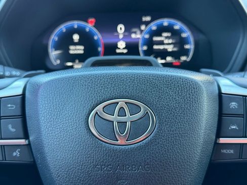 Used 2024 Toyota Grand Highlander Platinum image 31