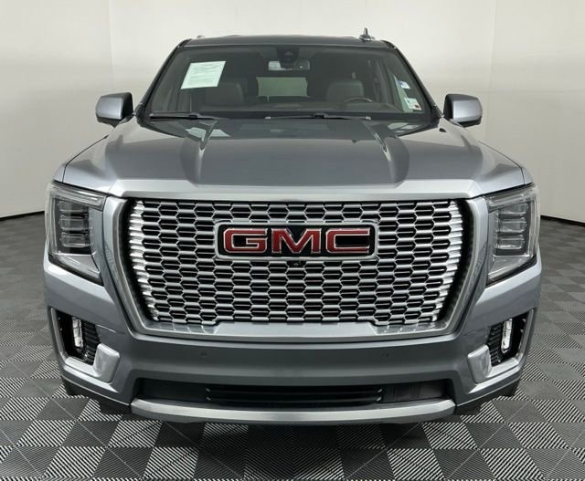 Used 2022 GMC Yukon Denali RWD image 3