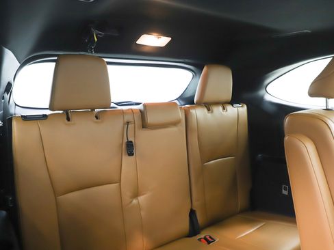 Used 2022 Toyota Highlander Platinum image 13