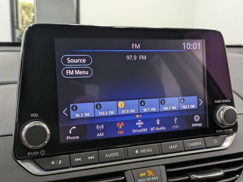 Used 2021 Nissan Altima 2.5 SL AWD/4WD image 13