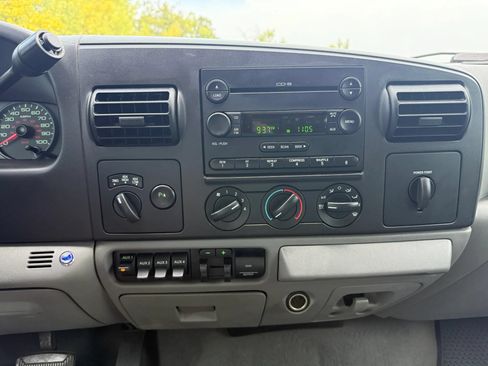 Used 2006 Ford F350 XLT AWD/4WD image 17