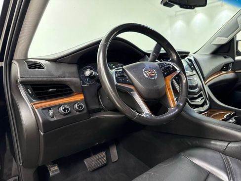 Used 2015 Cadillac Escalade 4WD image 14
