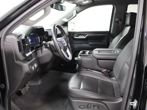 Used 2024 GMC Sierra 1500 SLT AWD/4WD image 24
