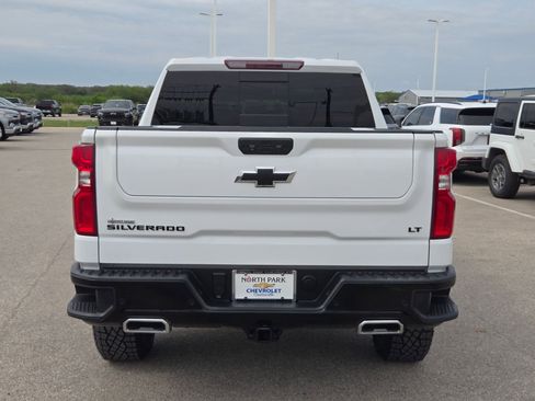 Certified 2023 Chevrolet Silverado 1500 LT Trail Boss w/ Convenience Package II AWD/4WD image 4