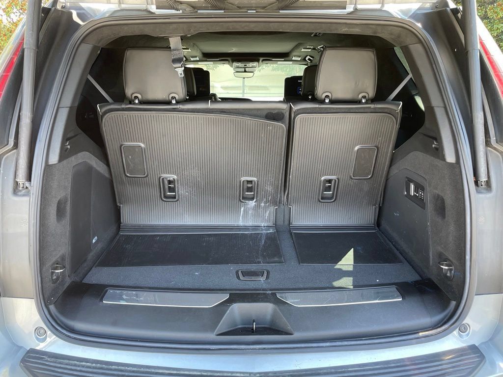 Used 2023 Cadillac Escalade Sport Platinum w/ LPO, ONYX Package AWD/4WD image 14