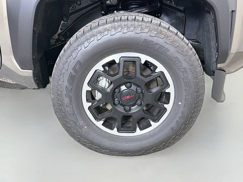 New 2026 Toyota Tacoma TRD Off-Road AWD/4WD image 27