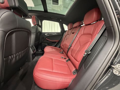 New 2026 Porsche Macan image 20