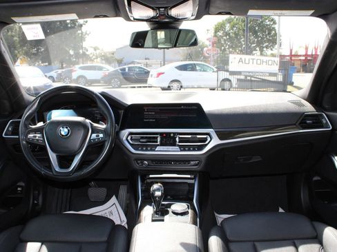 Used 2020 BMW 330i Sedan w/ Convenience Package image 23