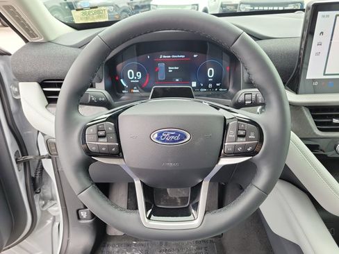 New 2026 Ford Explorer Platinum w/ LUX Leather Package AWD/4WD image 28