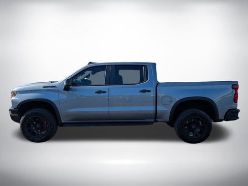 Used 2023 Chevrolet Silverado 1500 ZR2 w/ Technology Package AWD/4WD image 6