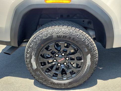 Used 2026 GMC Canyon Elevation w/ Convenience Package AWD/4WD image 6