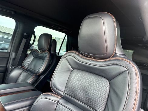 Used 2024 Lincoln Navigator L Black Label image 12