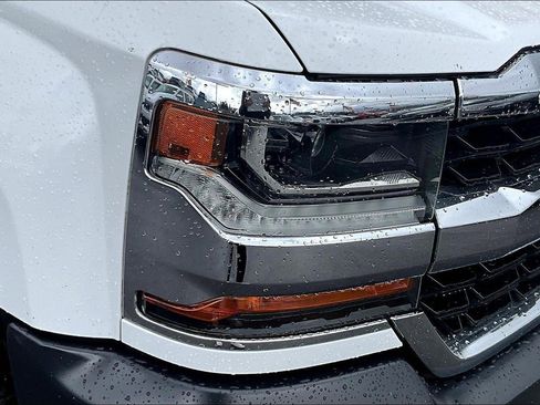 Used 2017 Chevrolet Silverado 1500 W/T w/ Trailering Package image 23