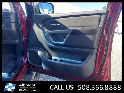 Used 2015 Nissan Titan SV w/ SV Value Truck Package image 21