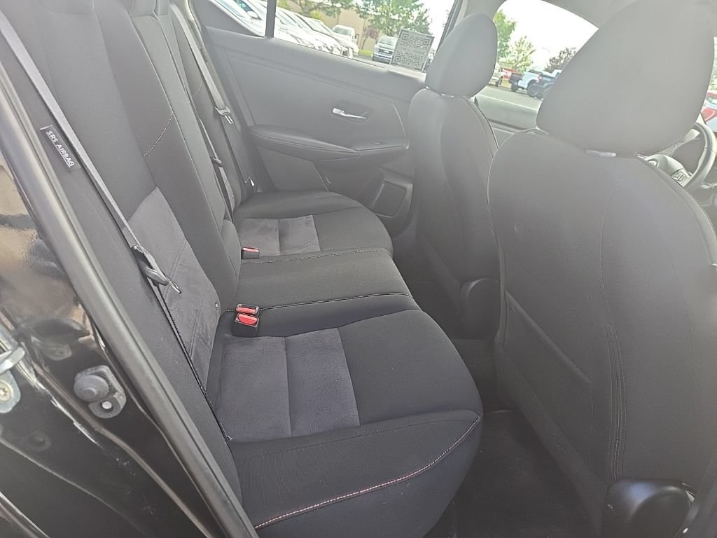 Used 2025 Nissan Sentra SR FWD image 27