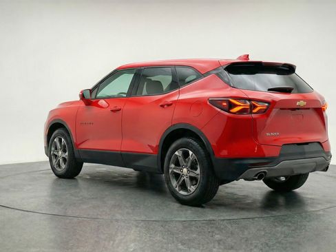 Used 2025 Chevrolet Blazer LT FWD image 6