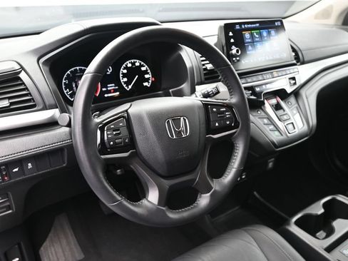 Used 2025 Honda Odyssey EX-L image 18