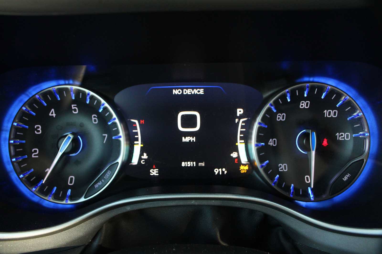 Used 2023 Chrysler Pacifica Touring FWD image 31
