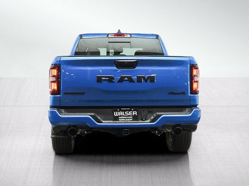 Used 2025 RAM 1500 Big Horn AWD/4WD image 4