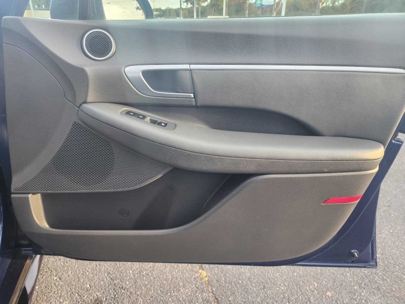 Used 2021 Hyundai Sonata SEL FWD image 12