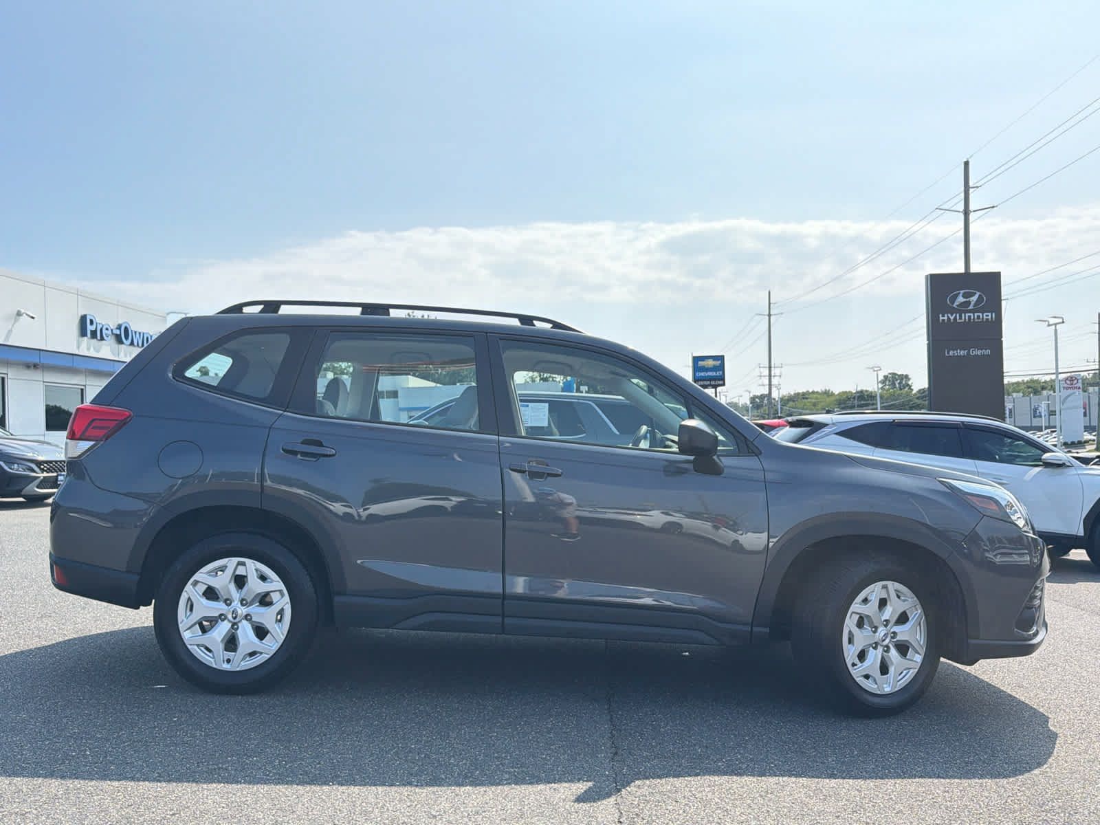 Used 2024 Subaru Forester AWD/4WD image 3