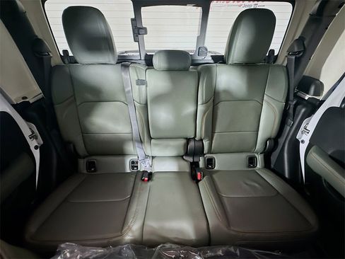 New 2026 Jeep Gladiator Mojave w/ Technology Group image 10