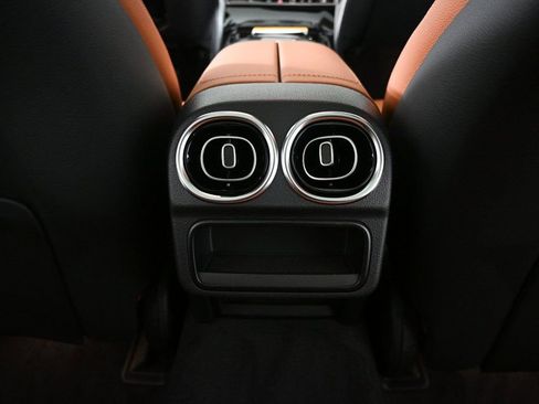 New 2026 Mercedes-Benz C 300 Sedan image 17