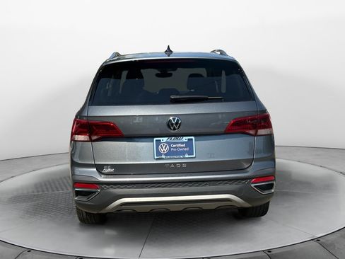 Certified 2023 Volkswagen Taos SE FWD image 6