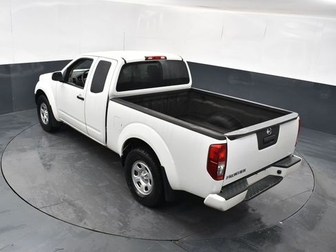 Used 2020 Nissan Frontier S image 34