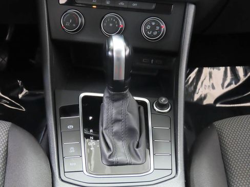 Used 2020 Volkswagen Jetta FWD image 10