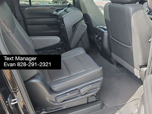 Used 2023 Chevrolet Suburban High Country w/ Premium Package AWD/4WD image 8