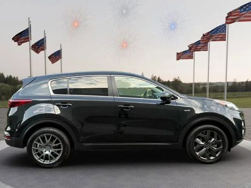 Used 2022 Kia Sportage LX w/ LX AWD Value Edition Package image 4