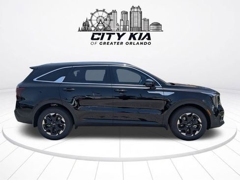 New 2026 Kia Sorento S FWD image 8