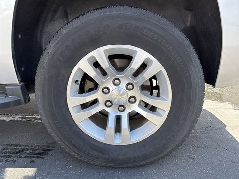 Used 2017 Chevrolet Tahoe LT AWD/4WD image 19