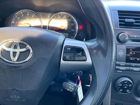 Used 2011 Toyota Corolla S image 24