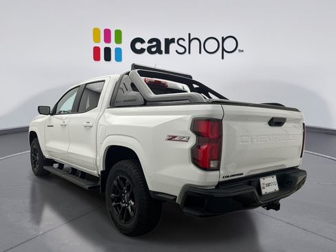 Used 2025 Chevrolet Colorado Z71 w/ Midnight Edition AWD/4WD image 3