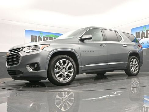 Used 2020 Chevrolet Traverse Premier image 23