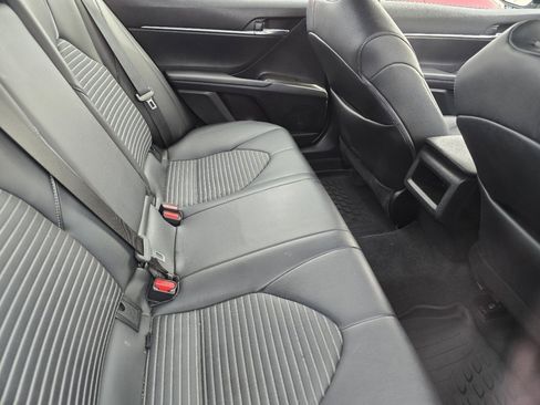 Used 2023 Toyota Camry SE w/ Convenience Package FWD image 9