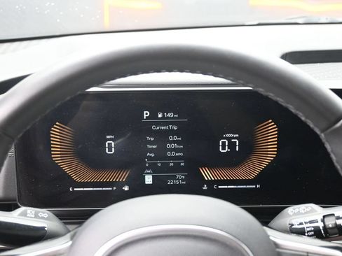Used 2026 Kia Carnival FWD image 13